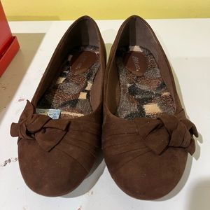 Hot Cakes Brown Flats Women’s Size 8.5
